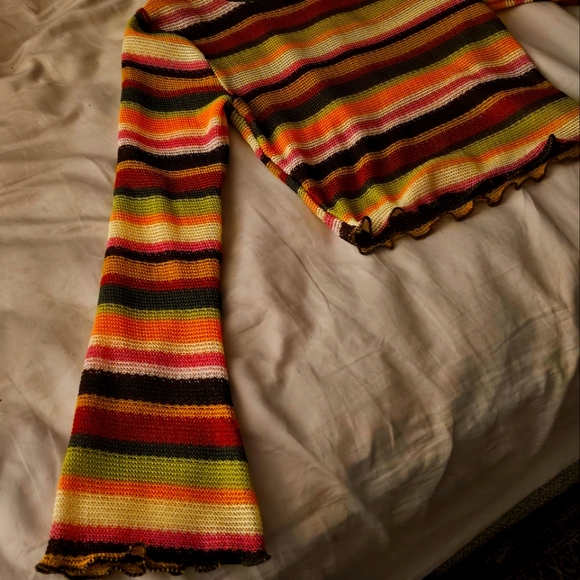 Almost Famous stripey top with flared sleeves - Picture 2 of 2